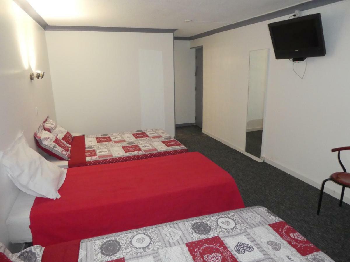 Phoenix Beziers Bagian luar foto